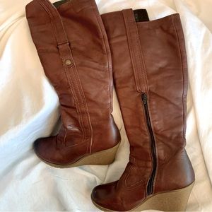 Aldo Tall Wedge Leather Boots Sz 37 Tan Color (#17)
